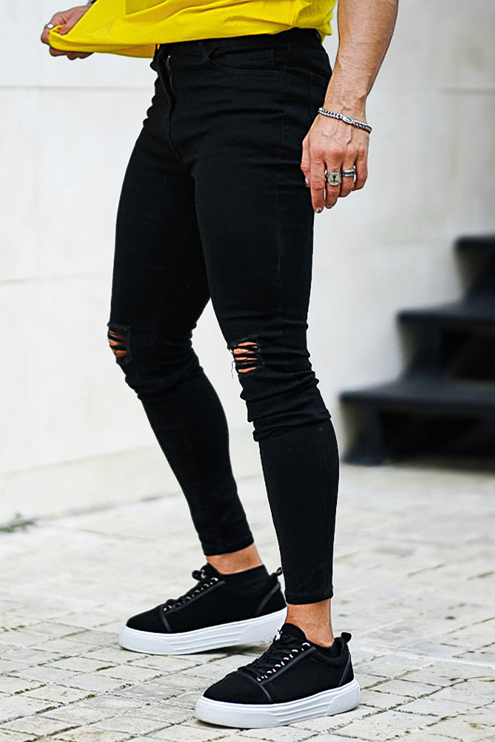 Men's Ripped Knee Skinny Jean